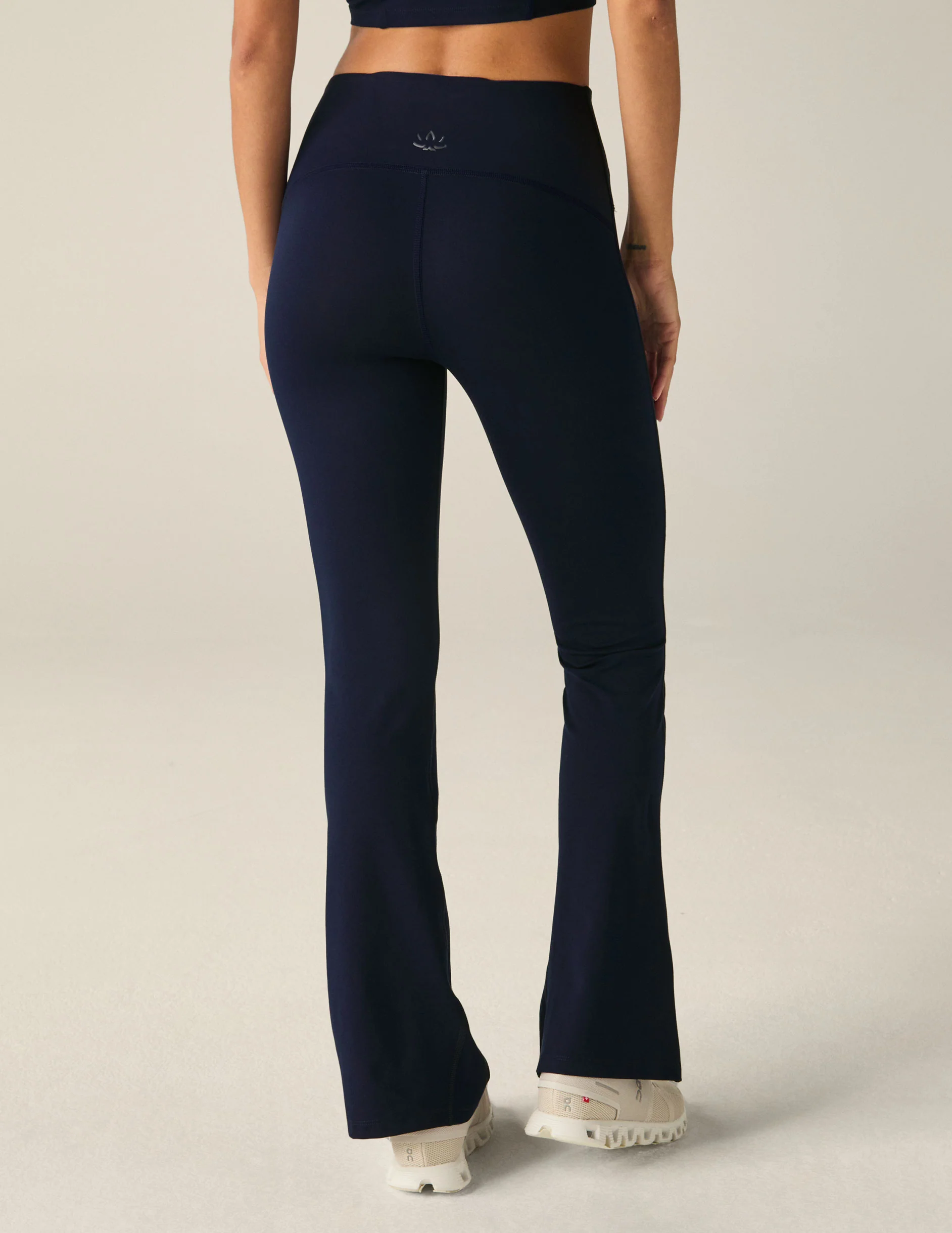 POWERBEYOND™ Strive Bootcut Pant