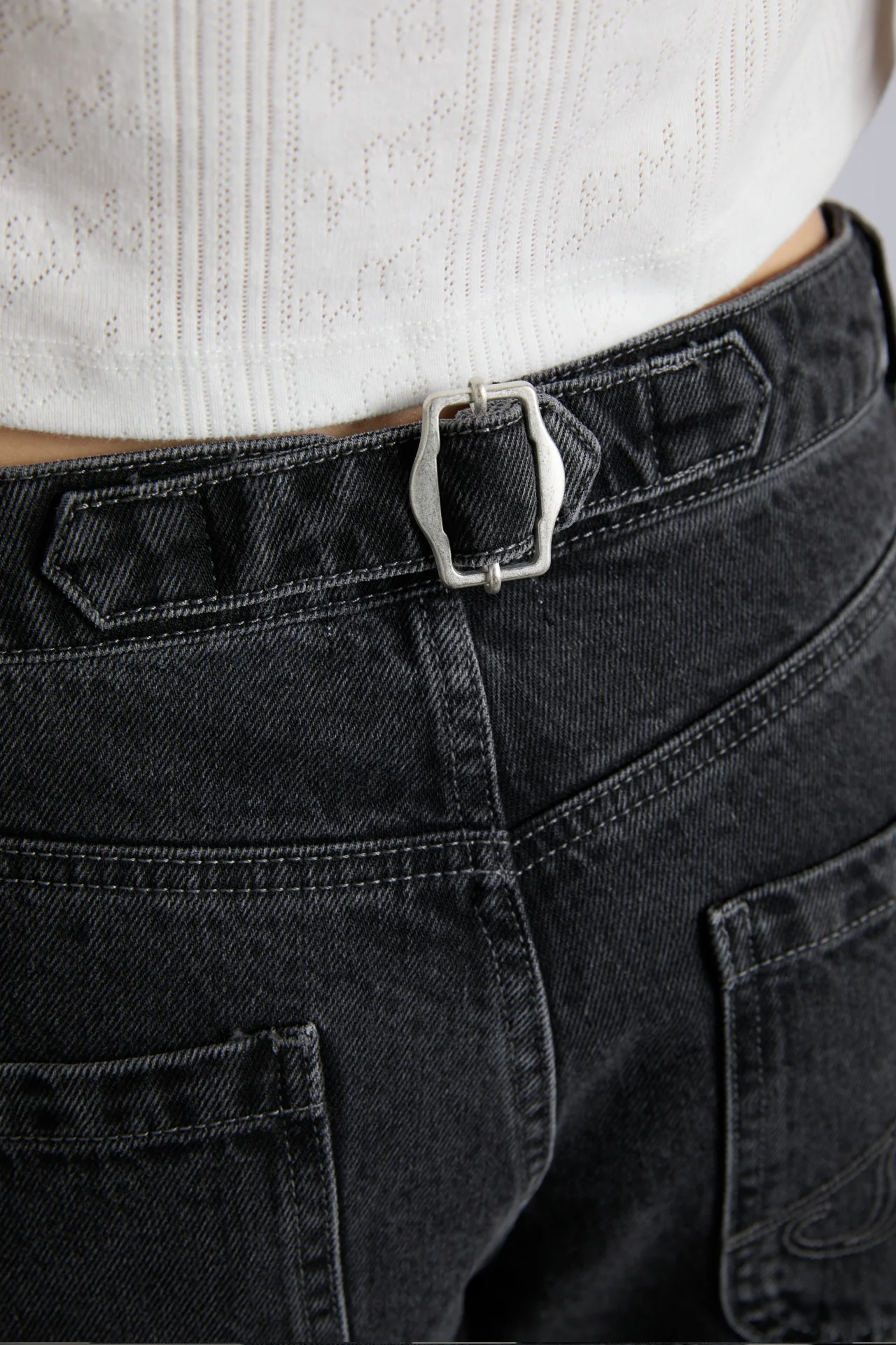 drew jeans- washed black broderie