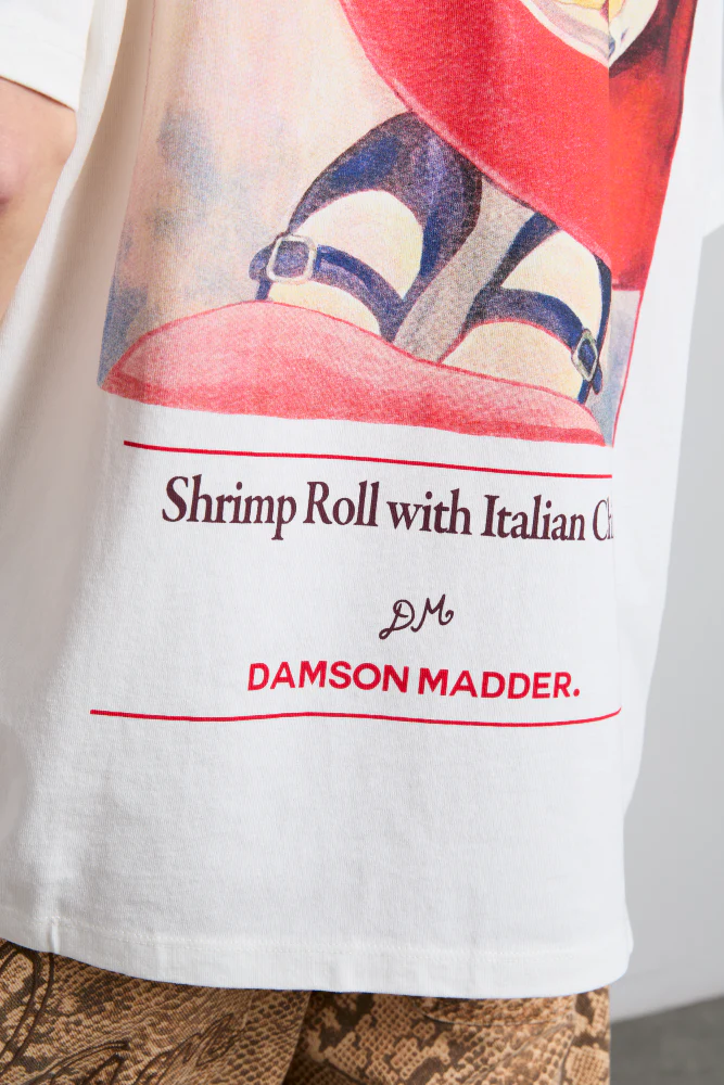 shrimp roll with chips boyfriend tee - white