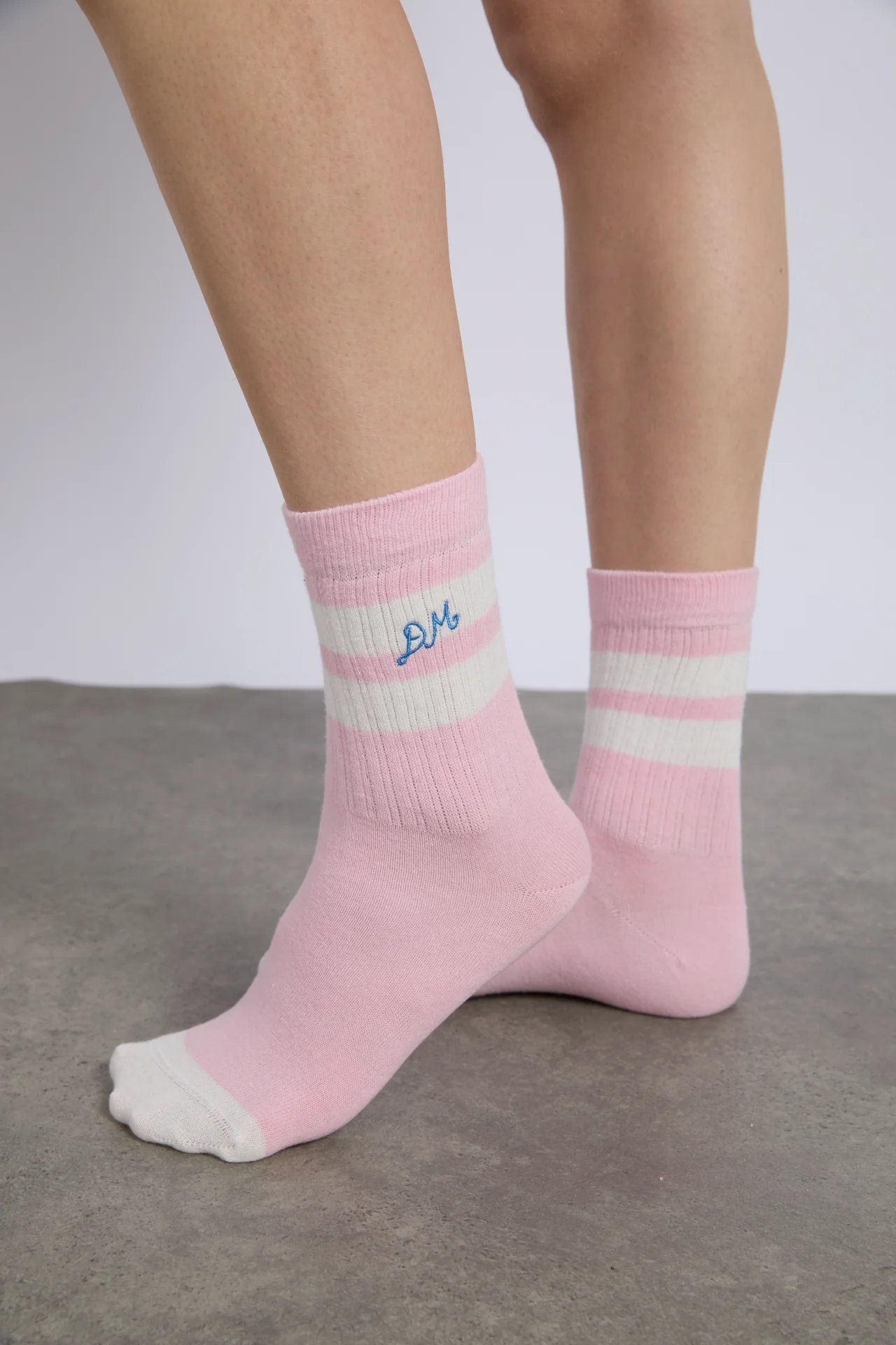 sporty calf length socks in pink and ecru