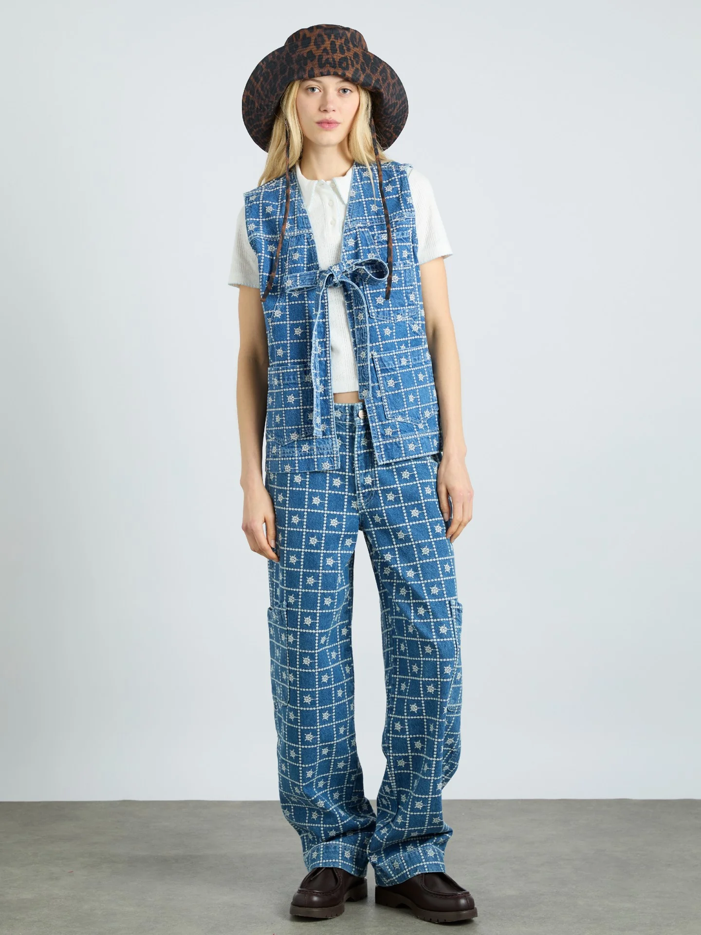 sunhat in dark leopard