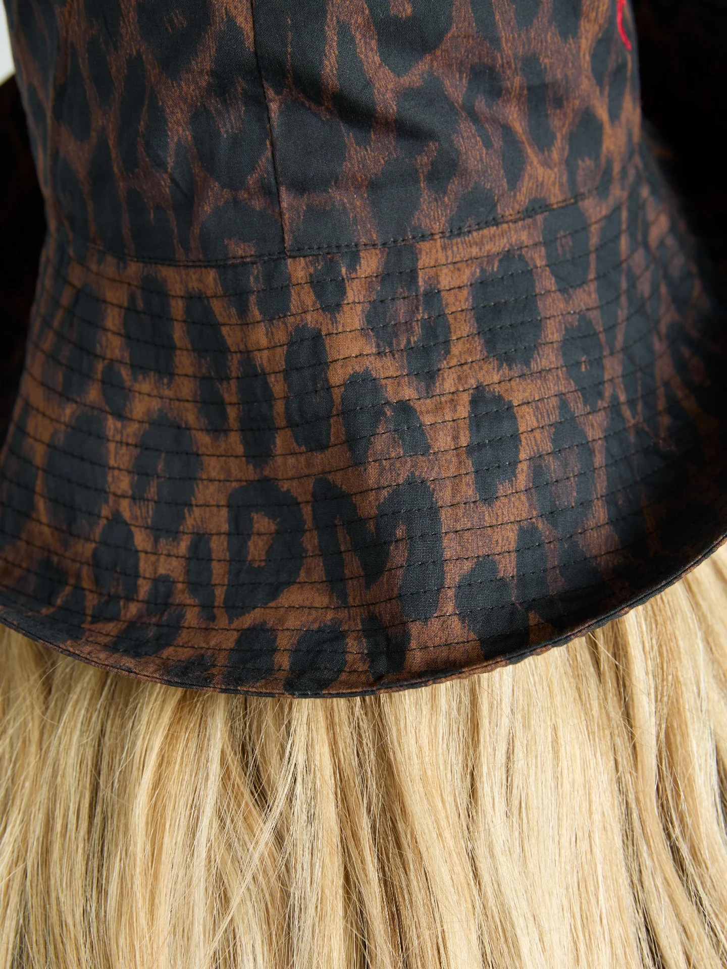sunhat in dark leopard