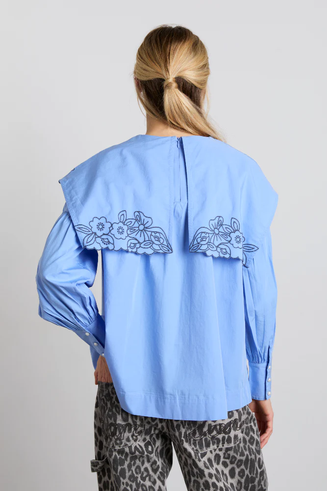 candy embroidered collar blouse - blue