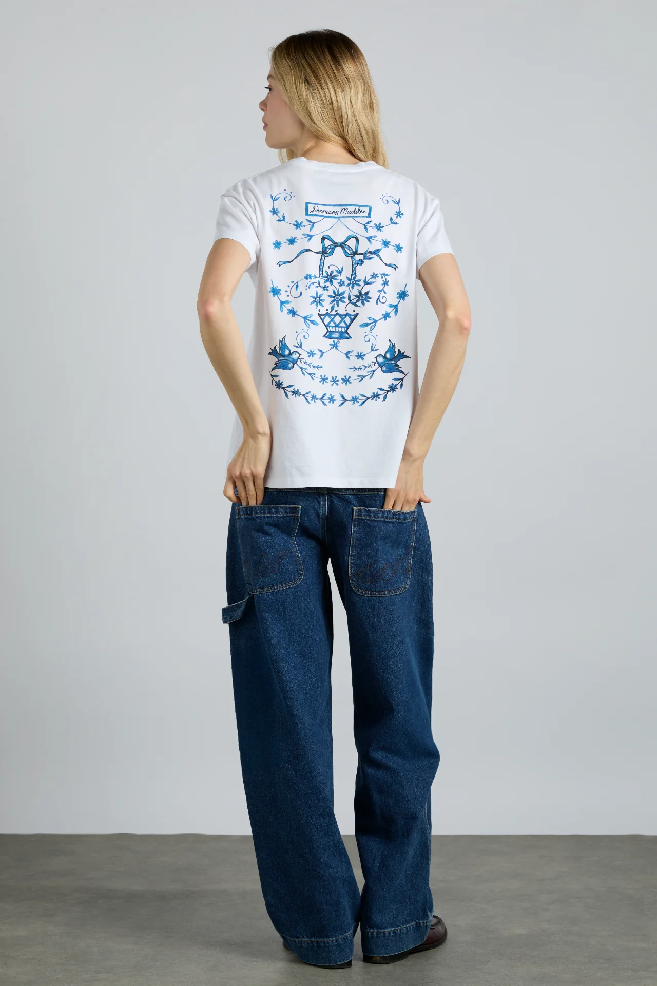 flower basket shrunken tee- white