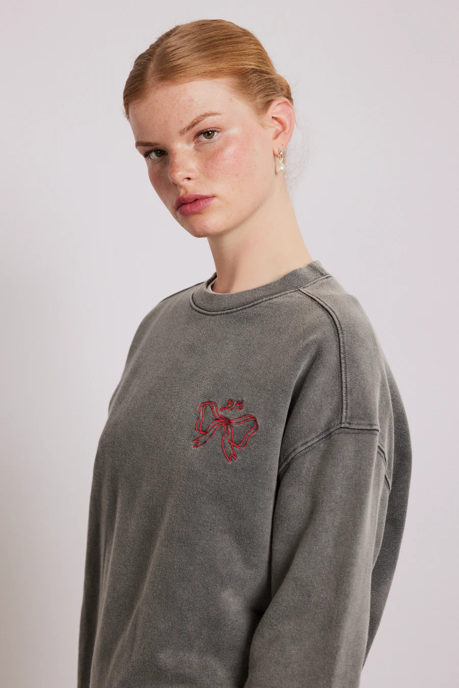 bow logo crew neck sweat