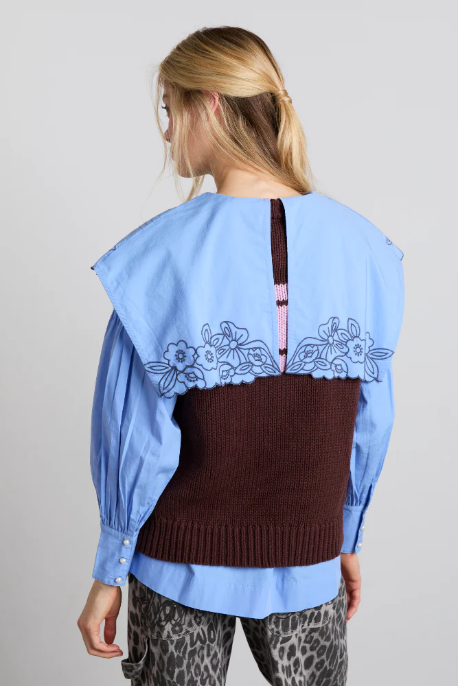 candy embroidered collar blouse - blue