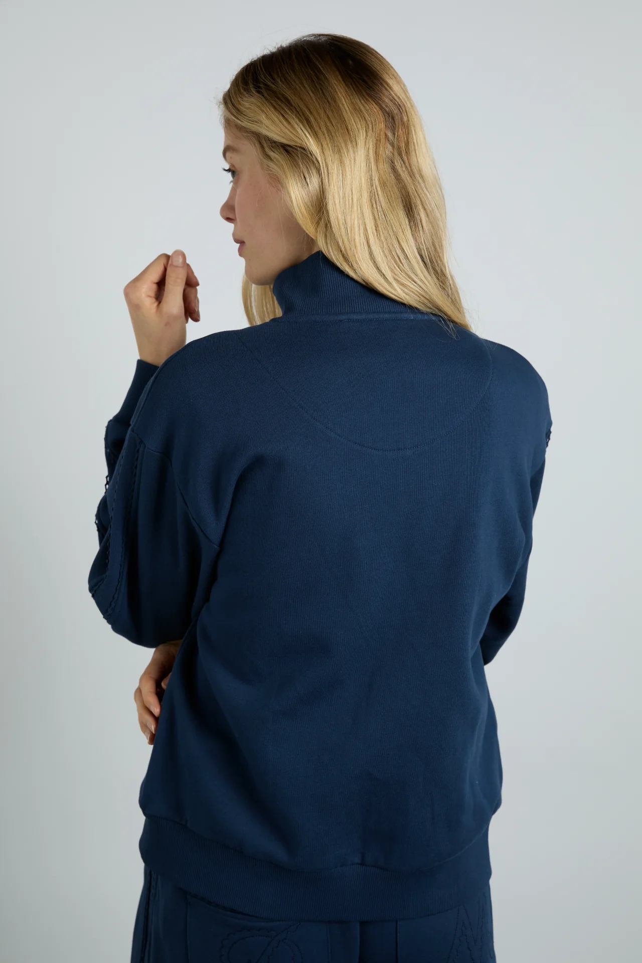 andie zip sweat with  crochet stripe - navy