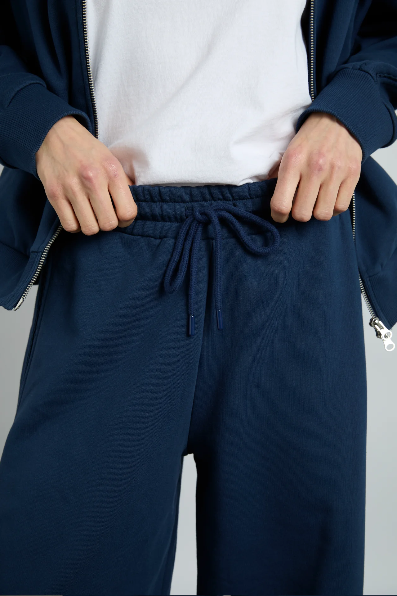 rafe jogger with crochet edge stripe - navy