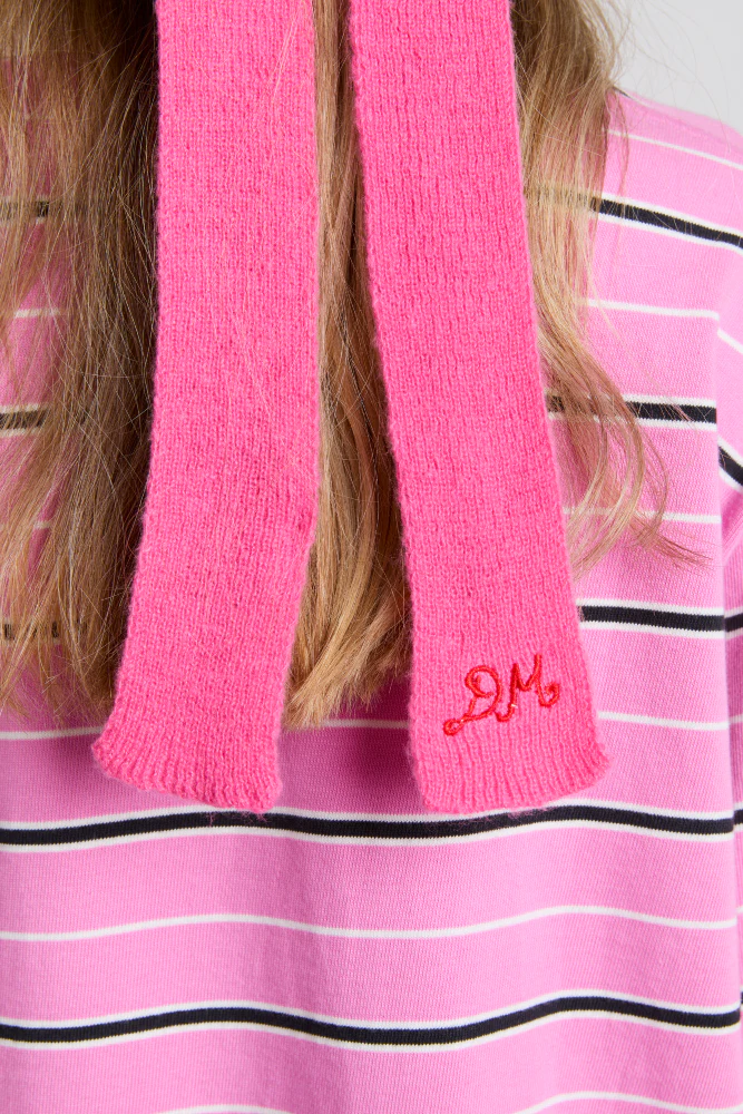 knitted hair bow in pink