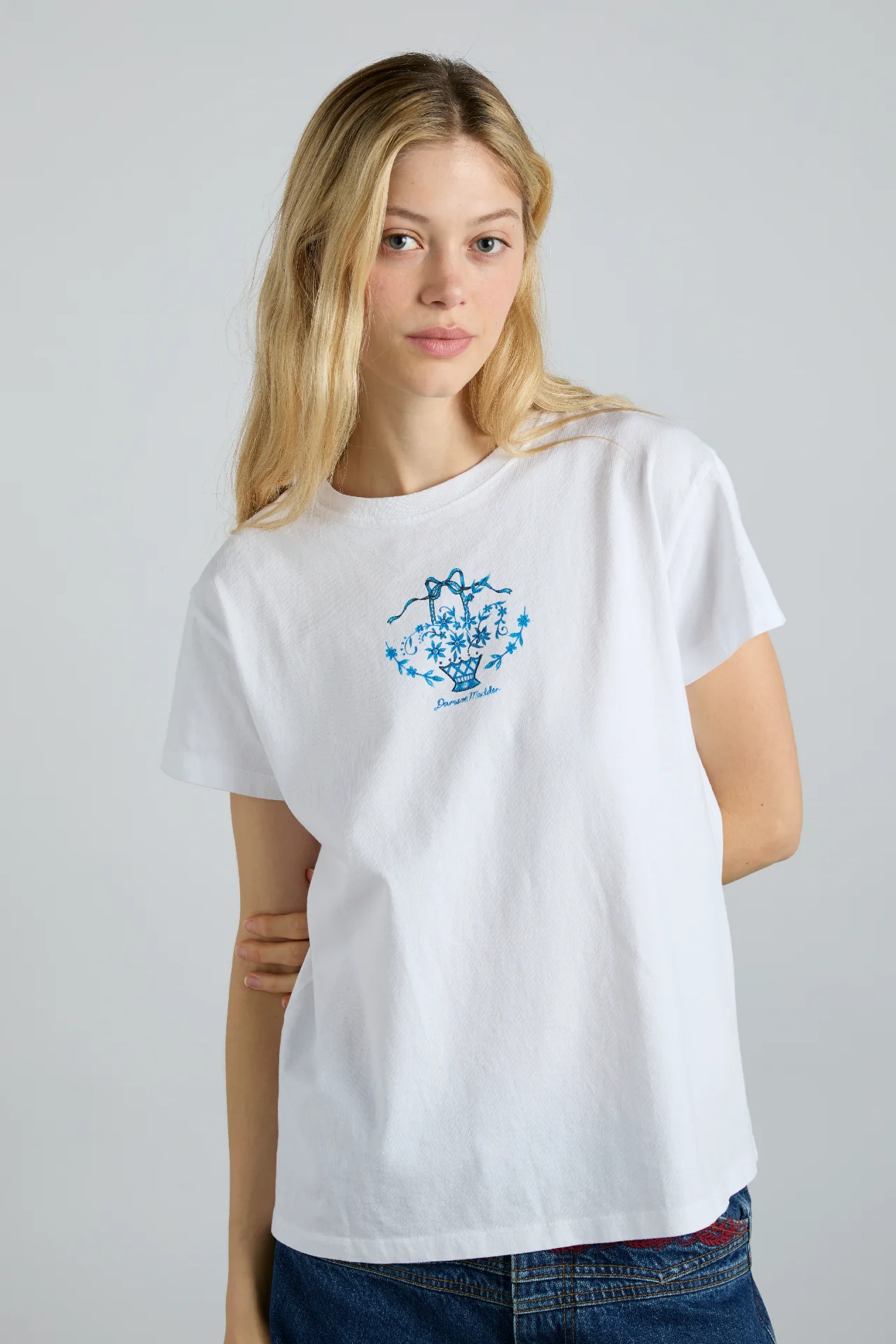 flower basket shrunken tee- white