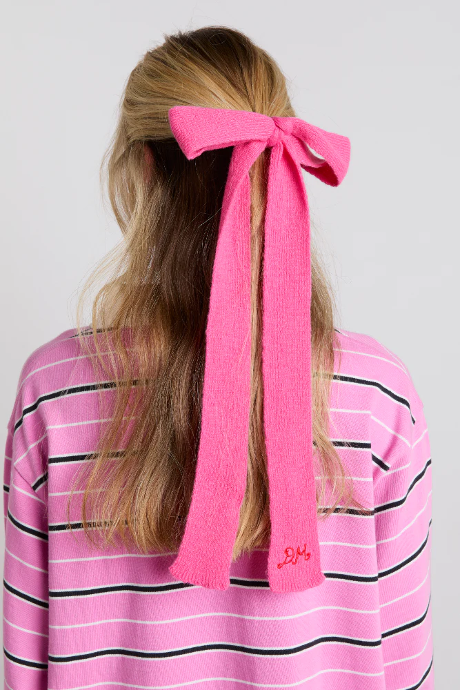 knitted hair bow in pink