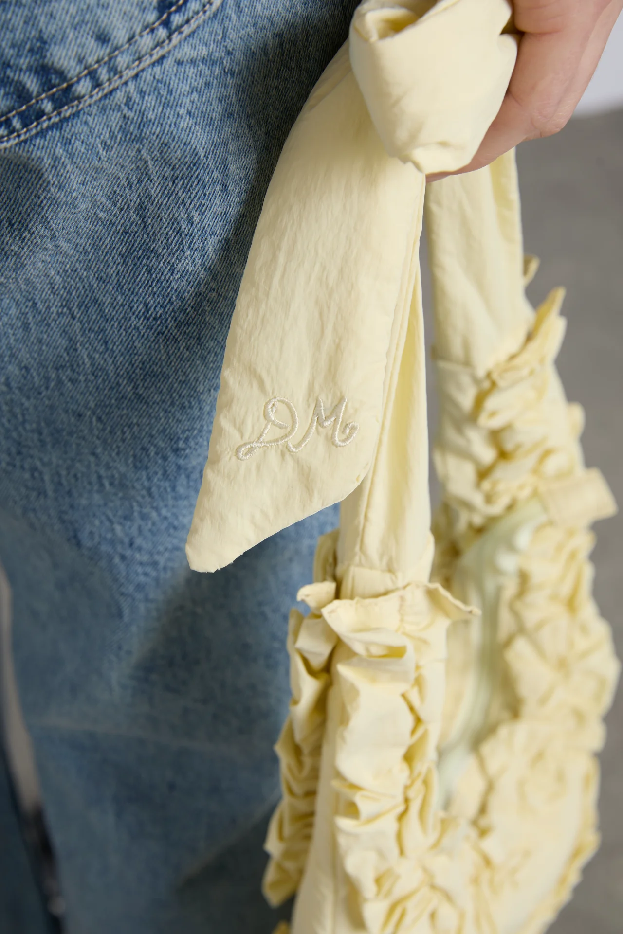 quinn slouchy bag in butter yellow