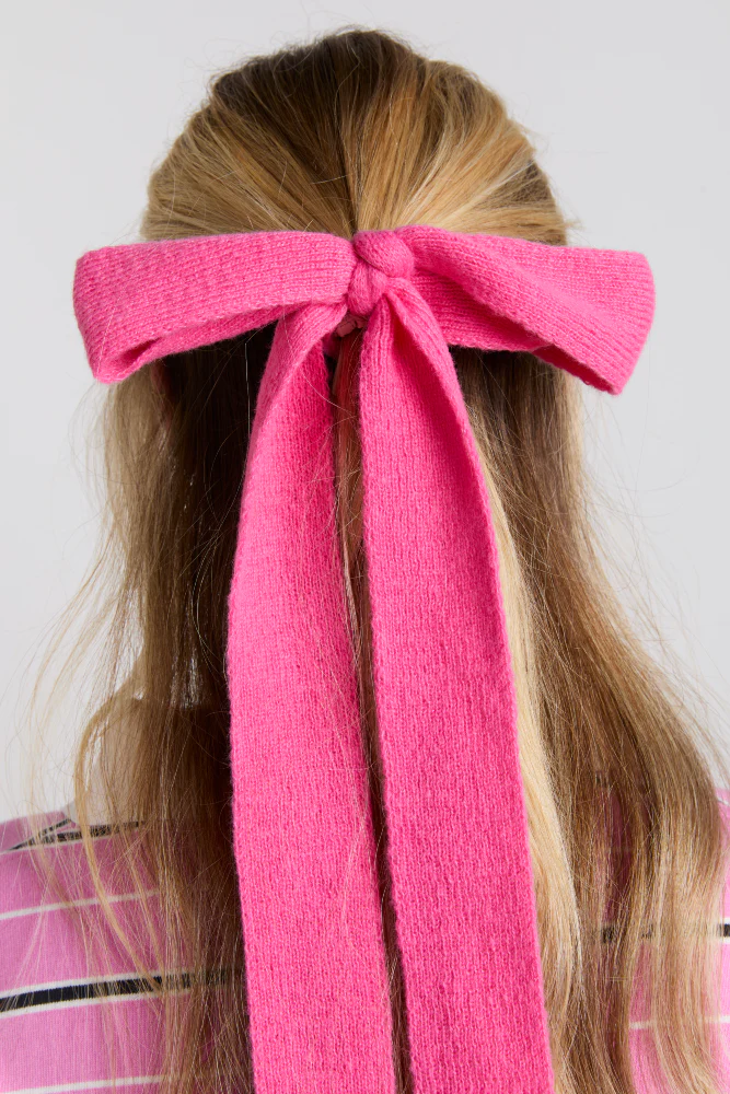 knitted hair bow in pink