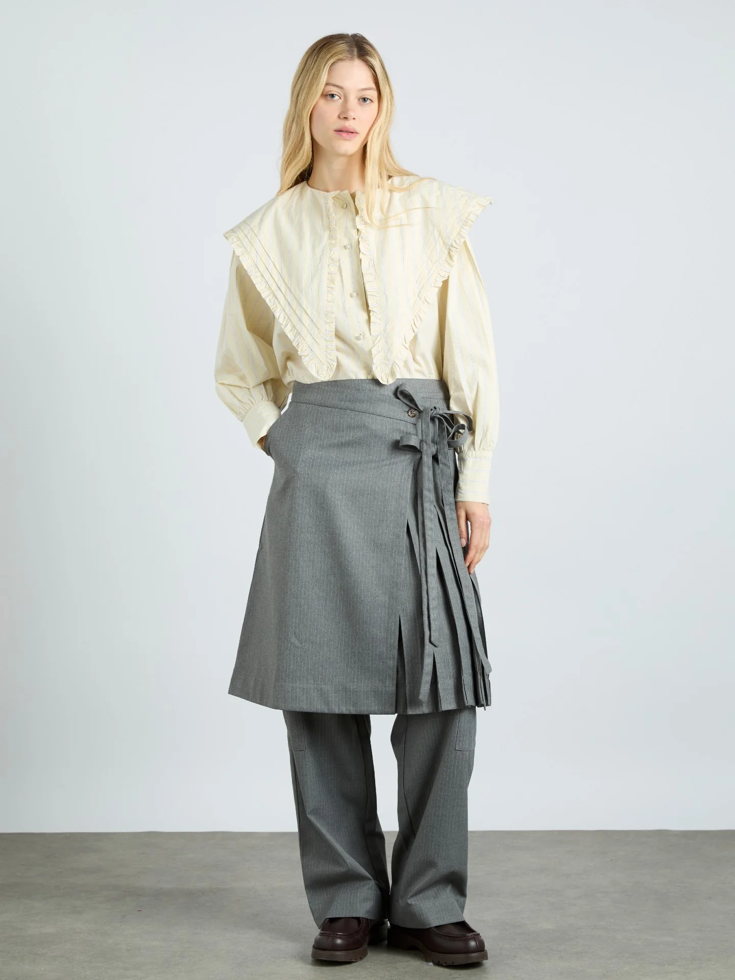 harrison trousers - grey pinstripe