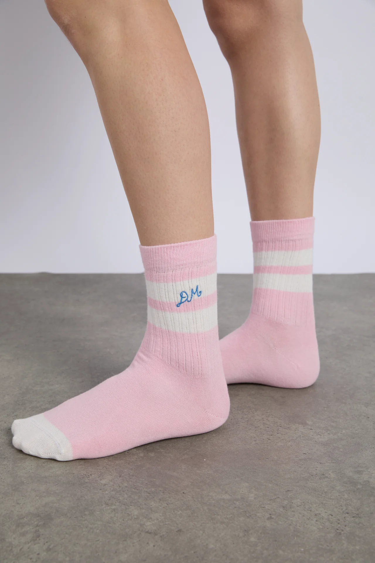 sporty calf length socks in pink and ecru