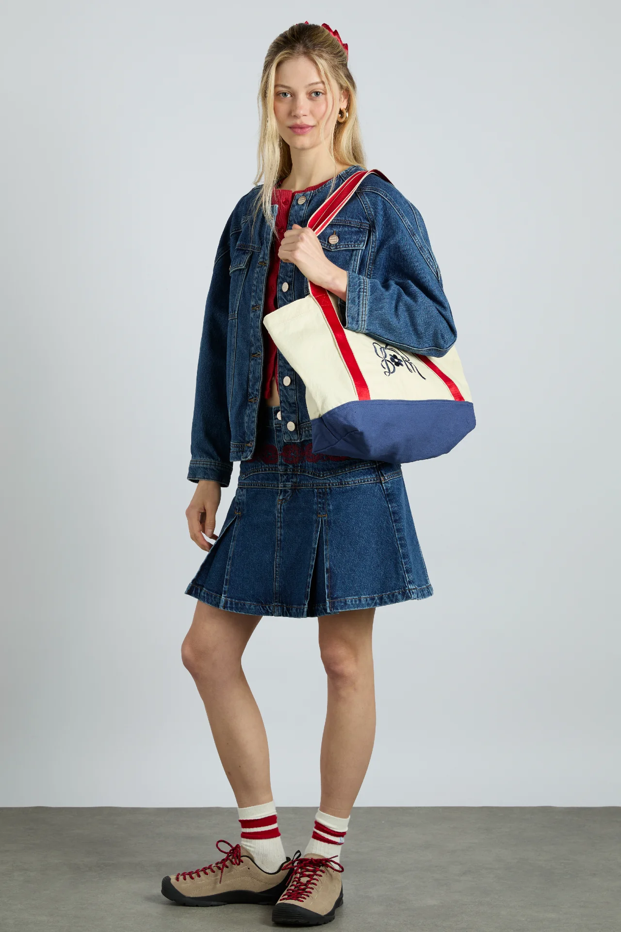 canvas tote bag with embroidery