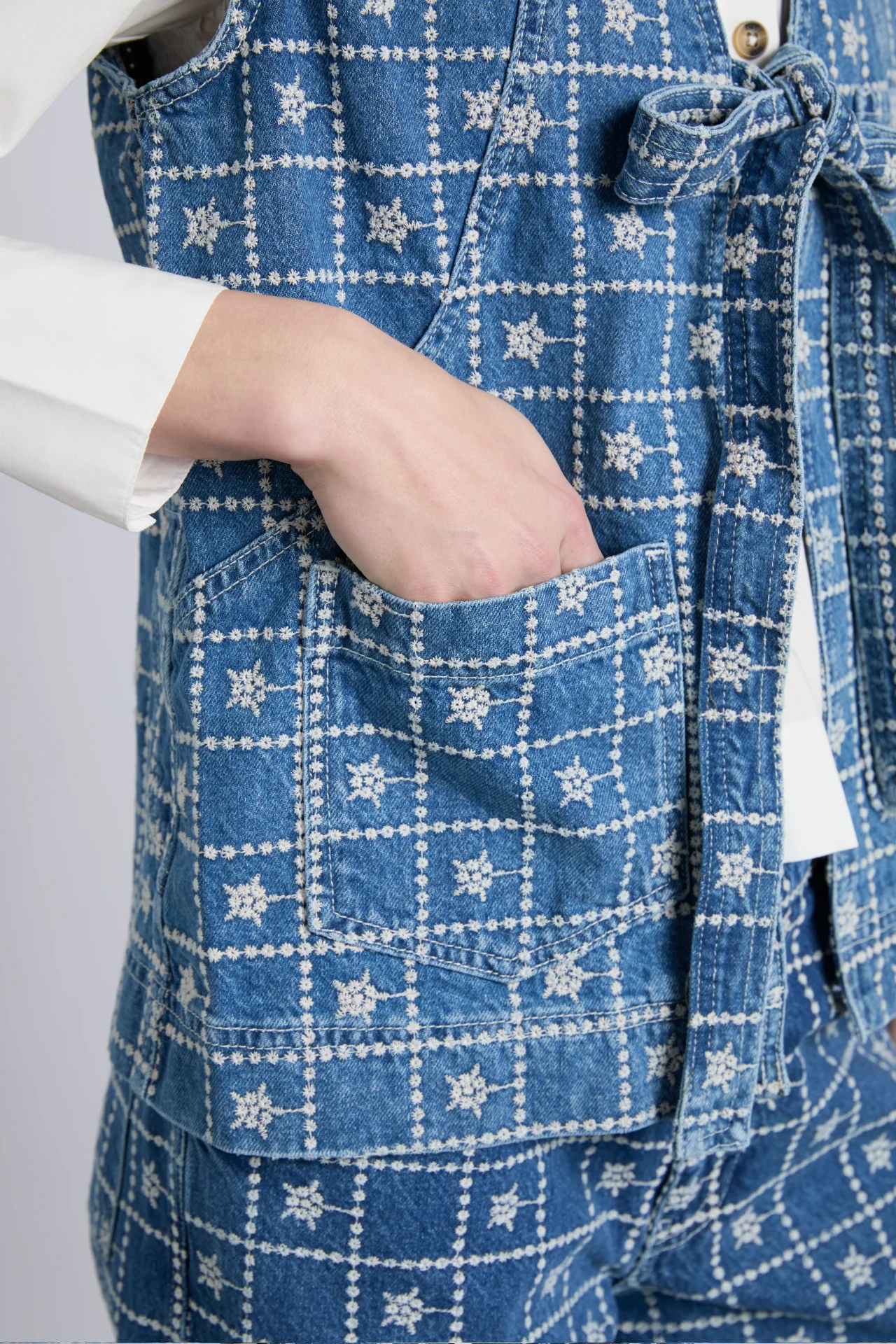 dilly vest - broderie