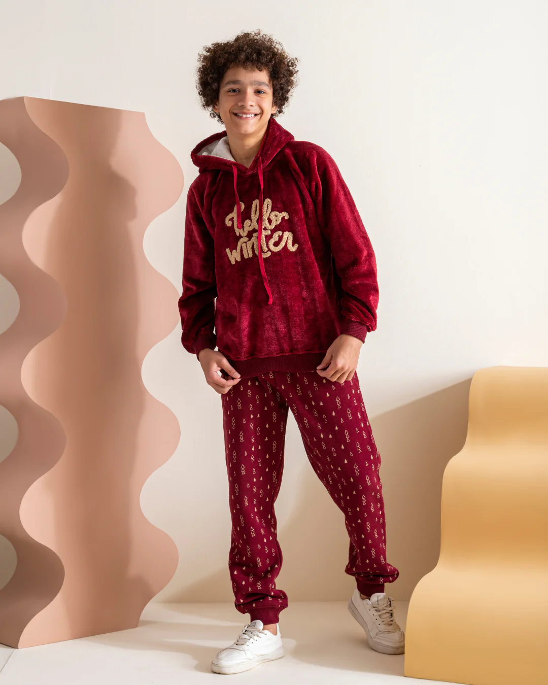 Hello winter بيجاما أولادي كابيشون