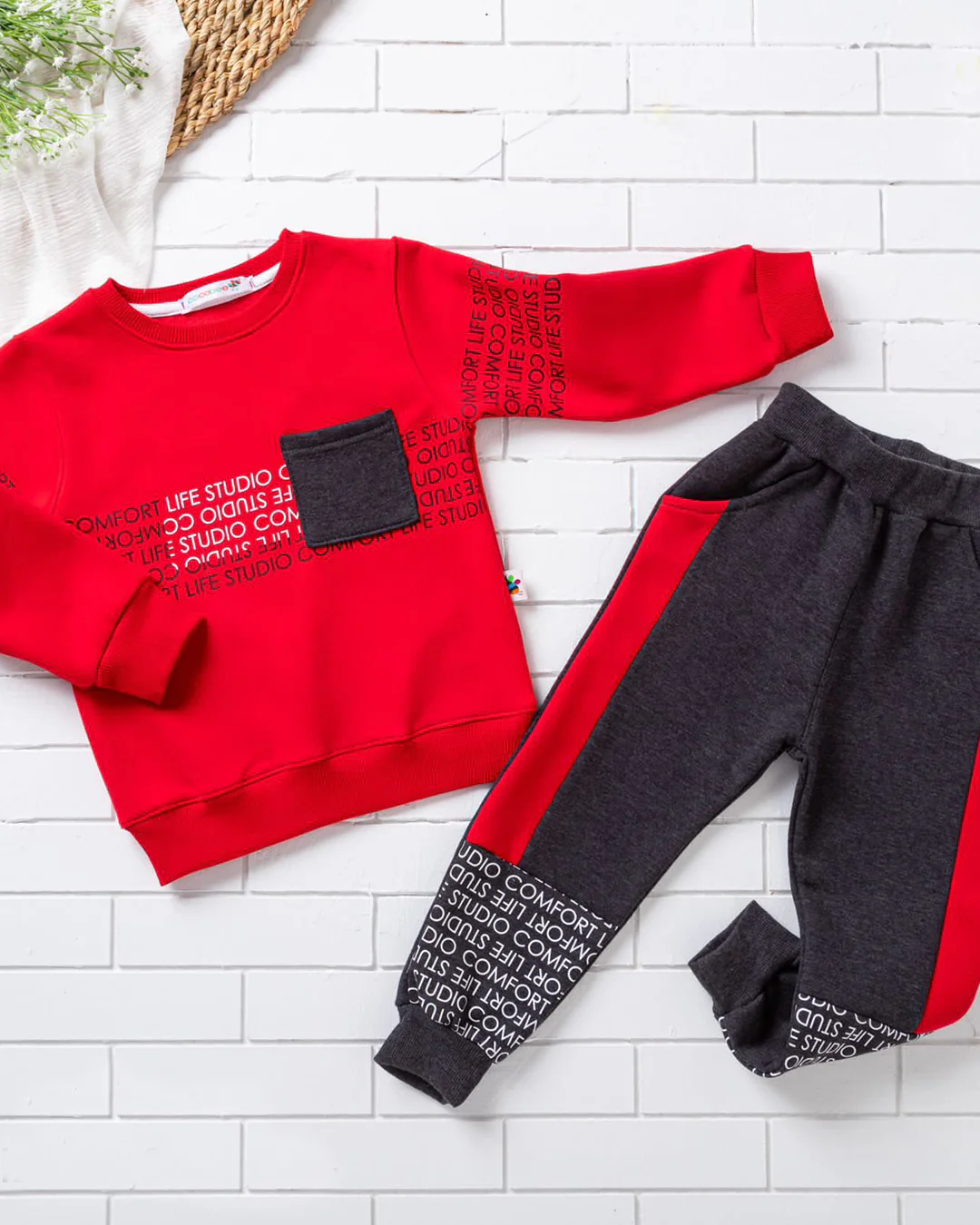 life studio بيجامه اولادي