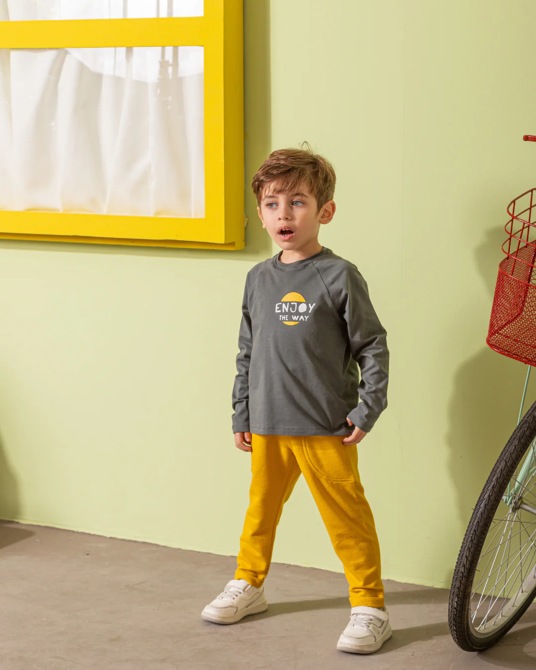 Enjoy The Way  بيجامه اولادي وسط خريفي