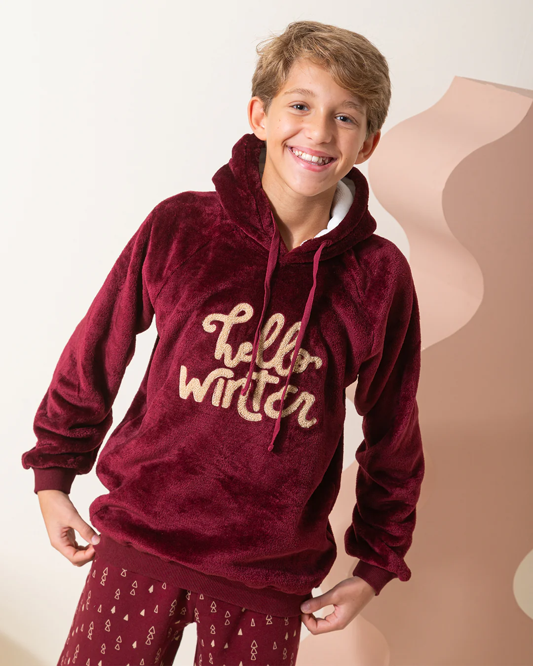 Hello winter بيجاما أولادي كابيشون