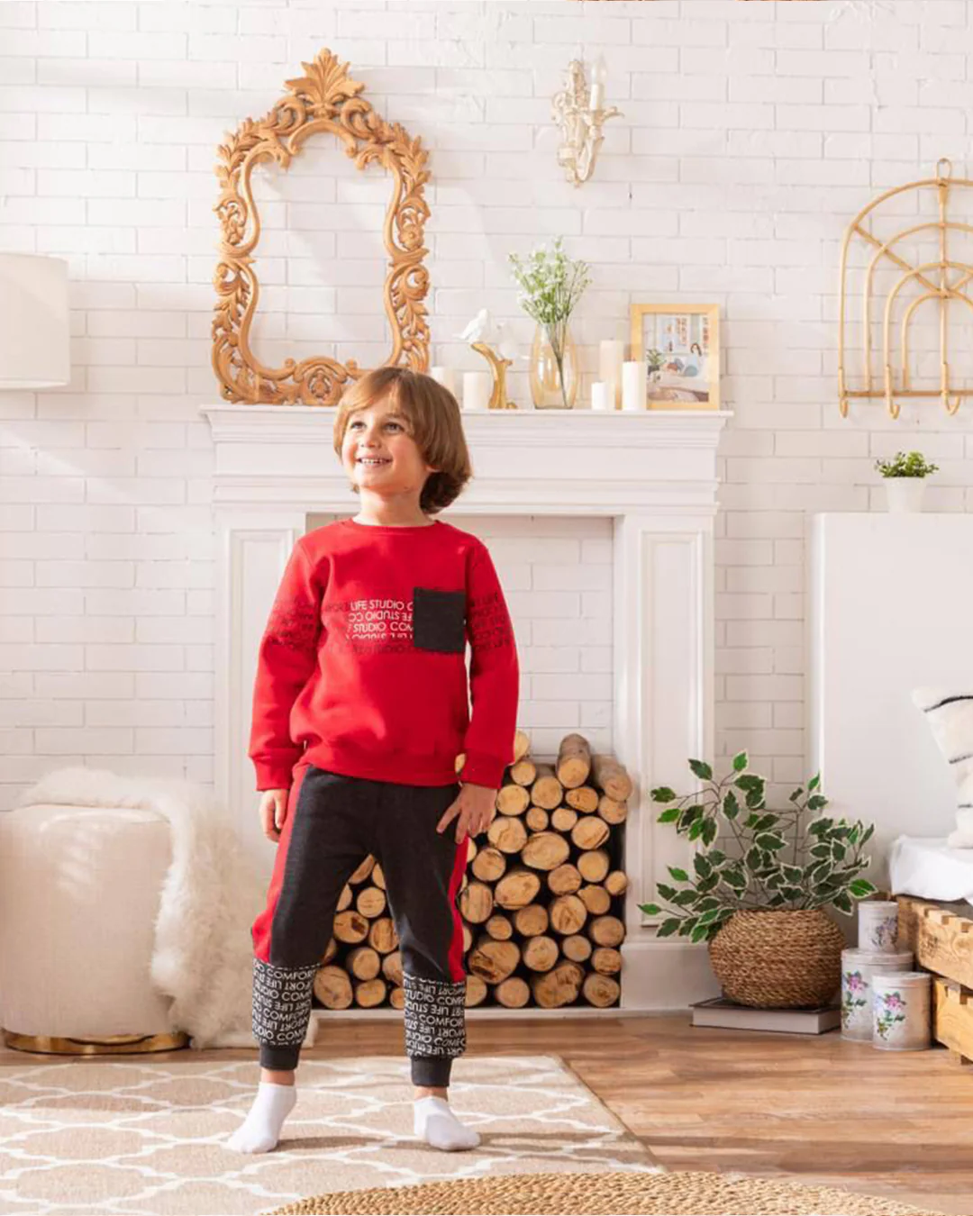 life studio بيجامه اولادي