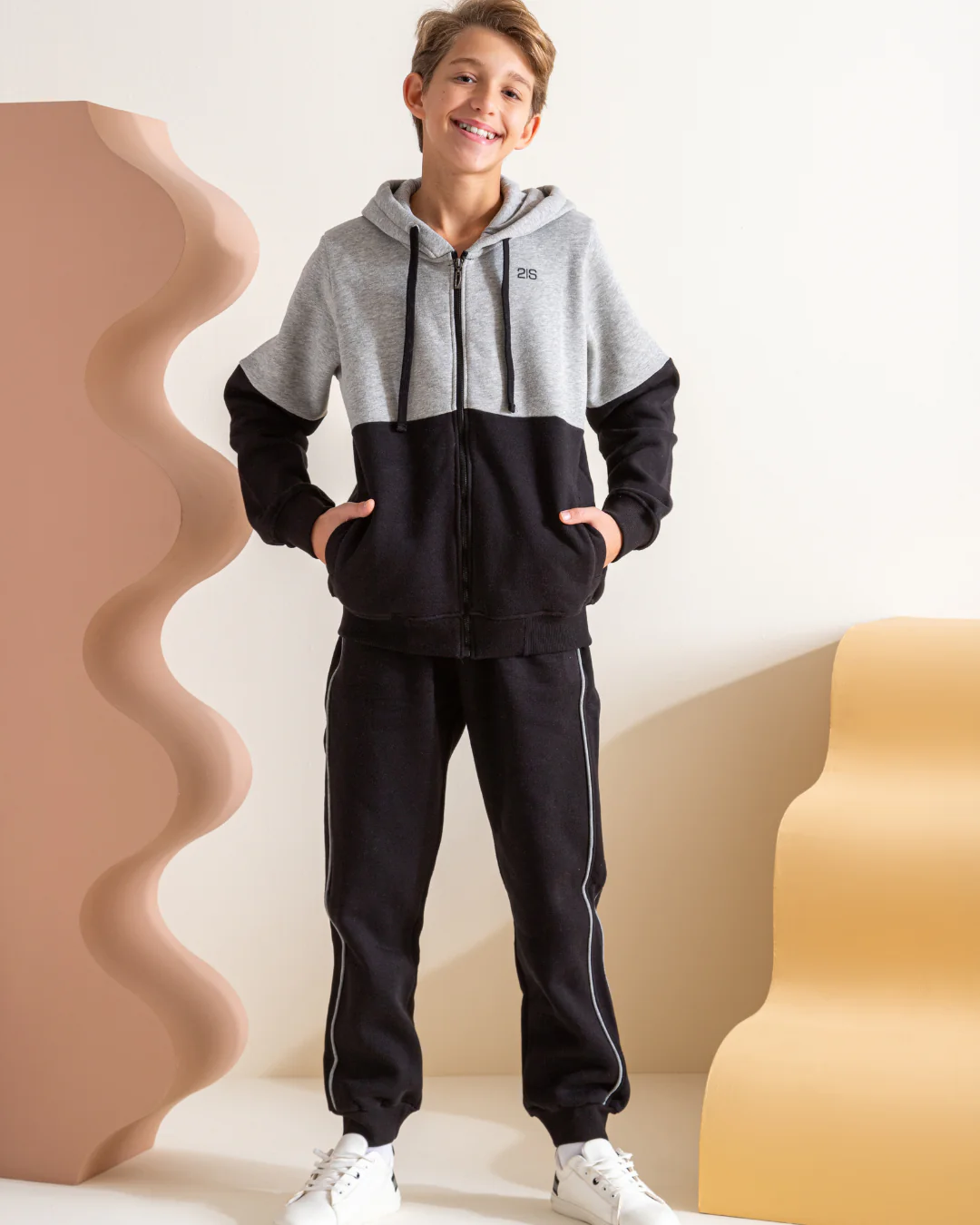 Made in 1985 بيجاما اولادي ميلتون تريننج سوت