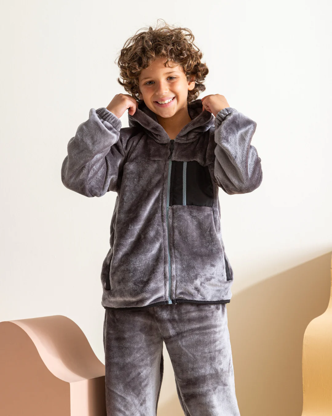 بيجاما اطفالي اولادي بكابيشون وسوستة بولار * وتر برووف