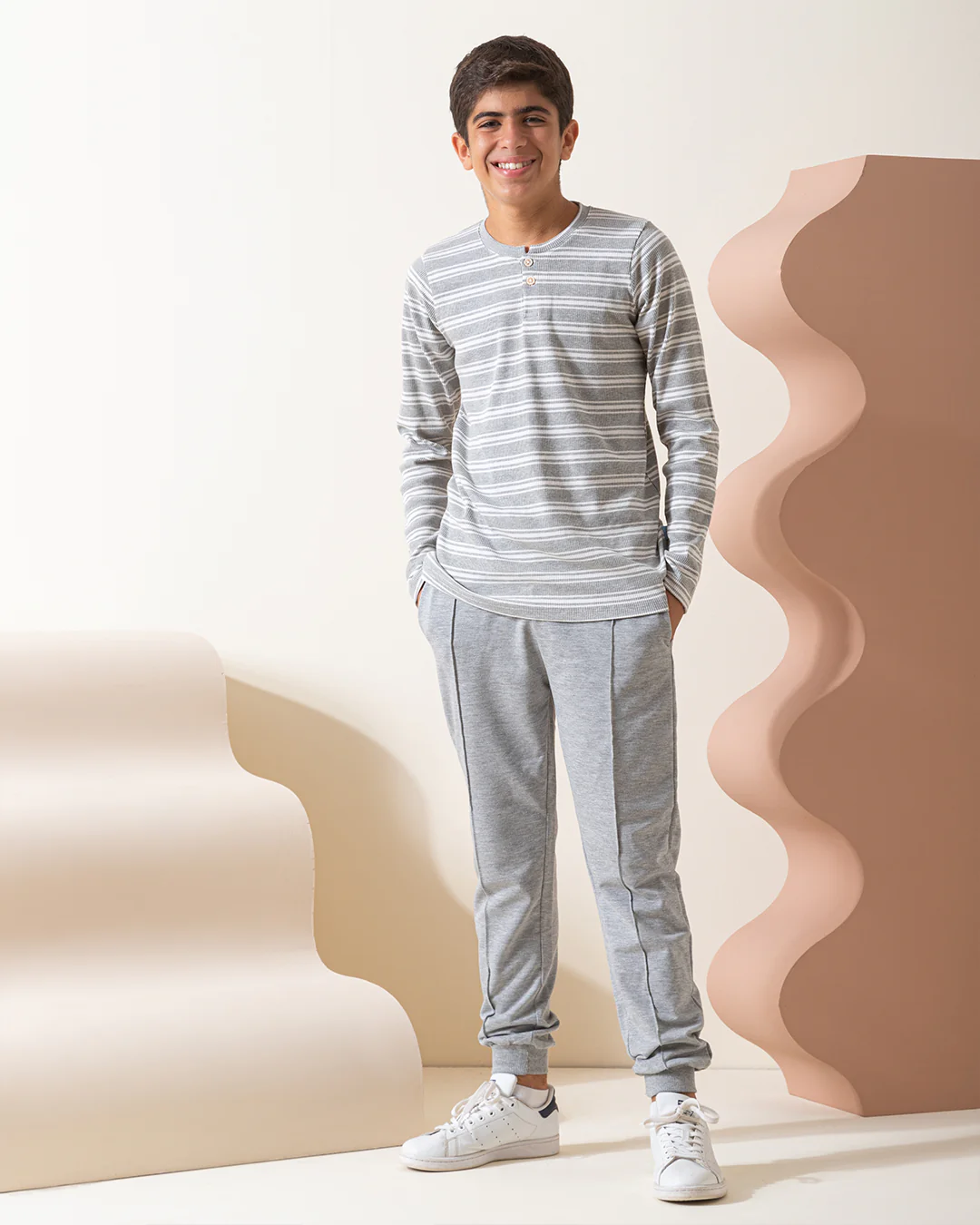 بيجاما اولادي كم طويل بزراير خامة ريب