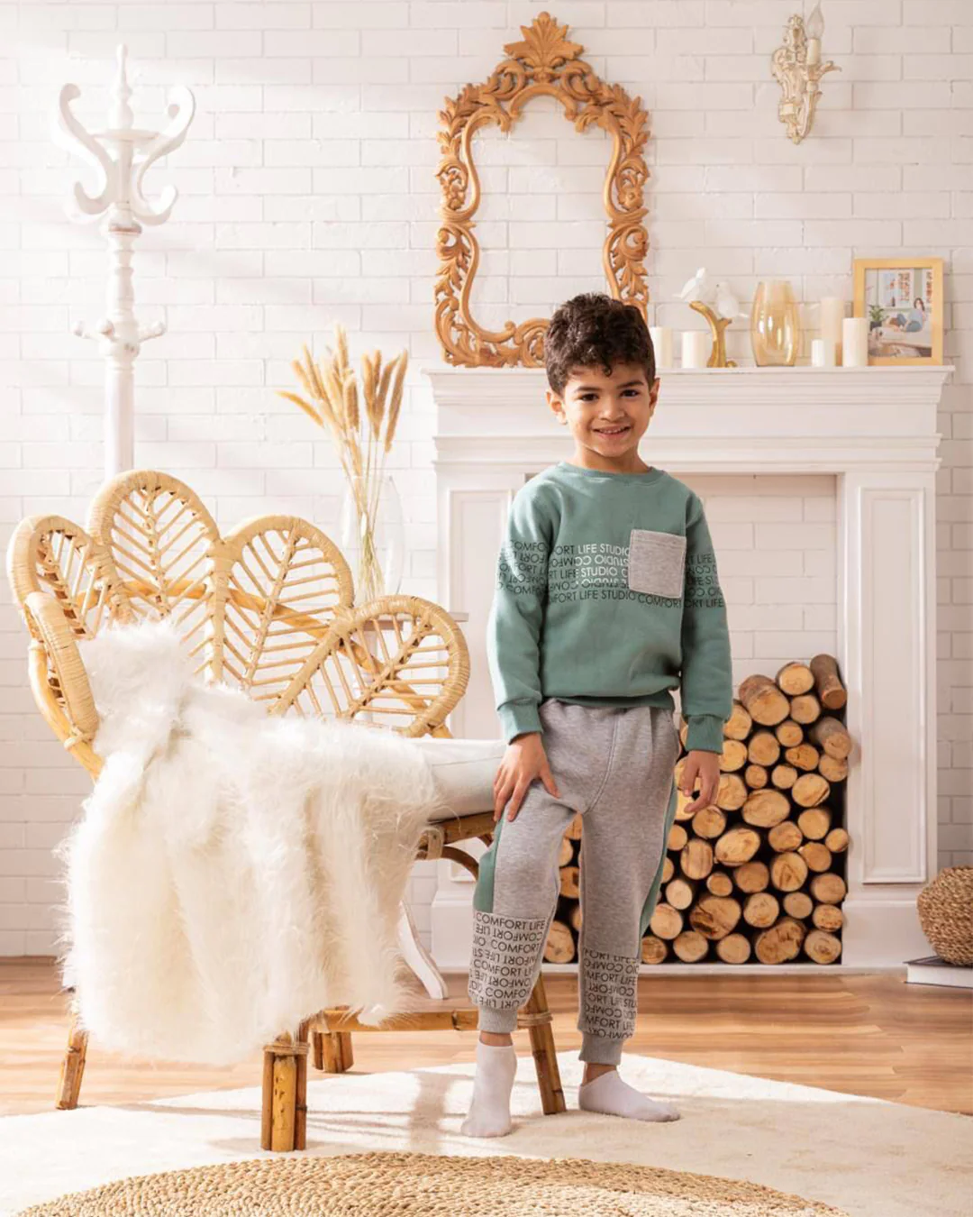 life studio بيجامه اولادي