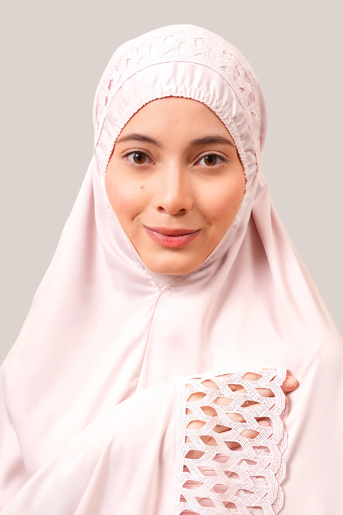 Telekung Modish Bushra