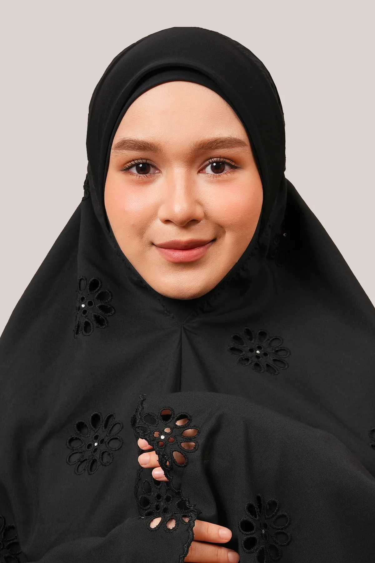 Telekung Maharani Broderie Zahara