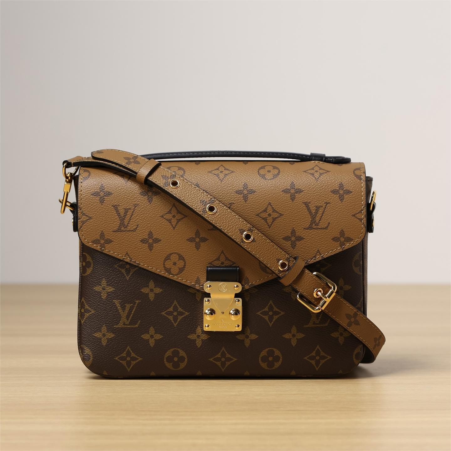 Lv-Pochette Métis -25cm