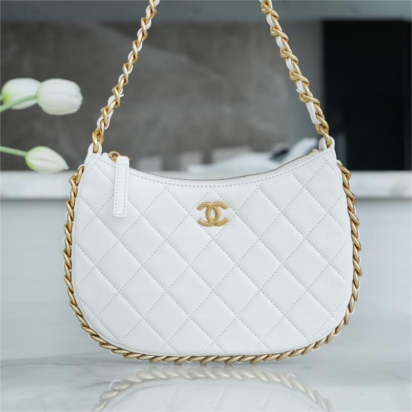 Chanel -23B hobo-23cm