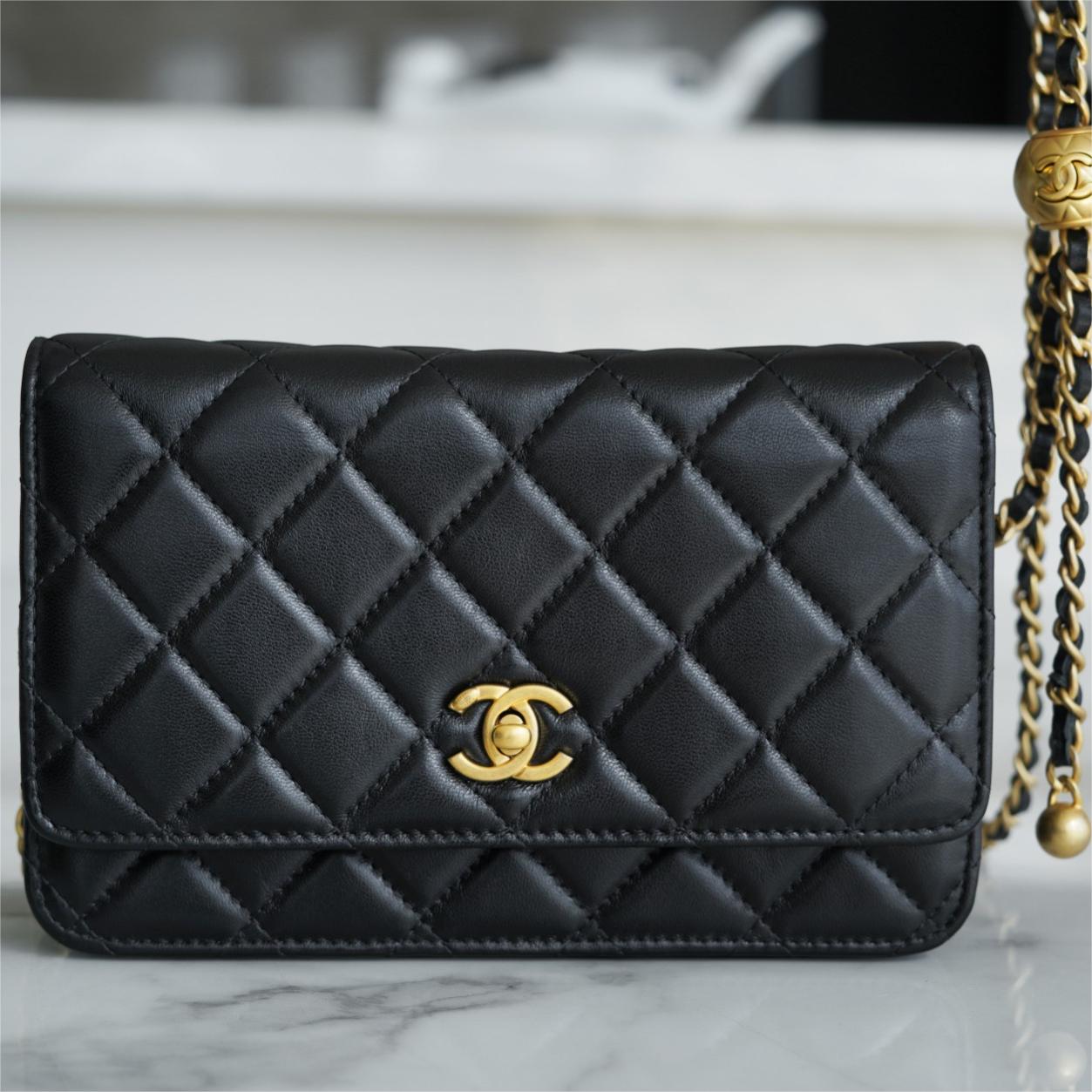 Chanel -Woc-19cm