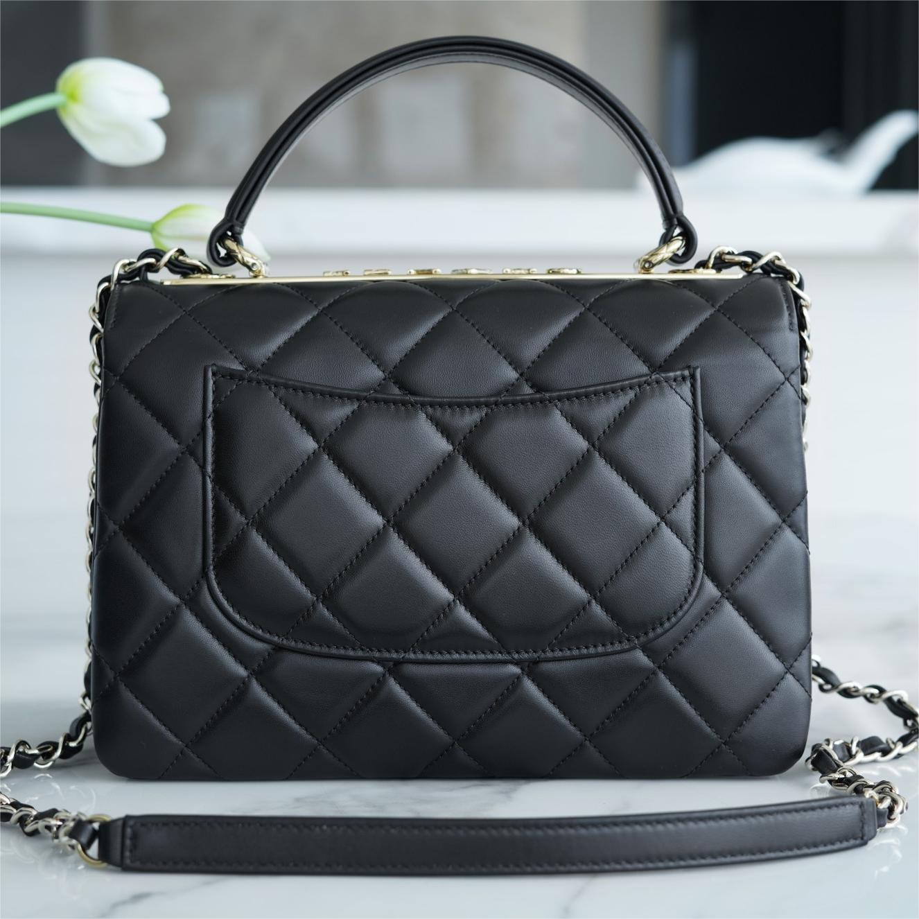 Chanel -24C Trendy CC-17cm