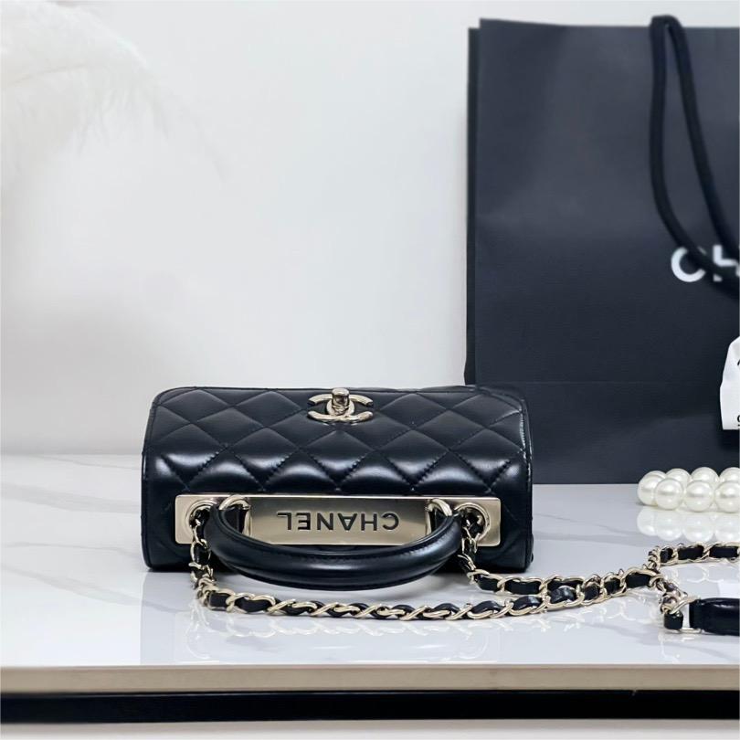 Chanel -24C Trendy CC mini -19.5cm