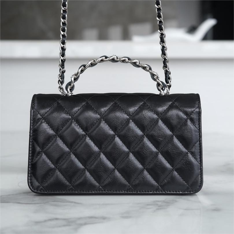 Chanel -24K Flap Bag-18.5cm