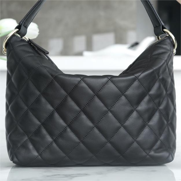 Chanel -23B hobo-28cm
