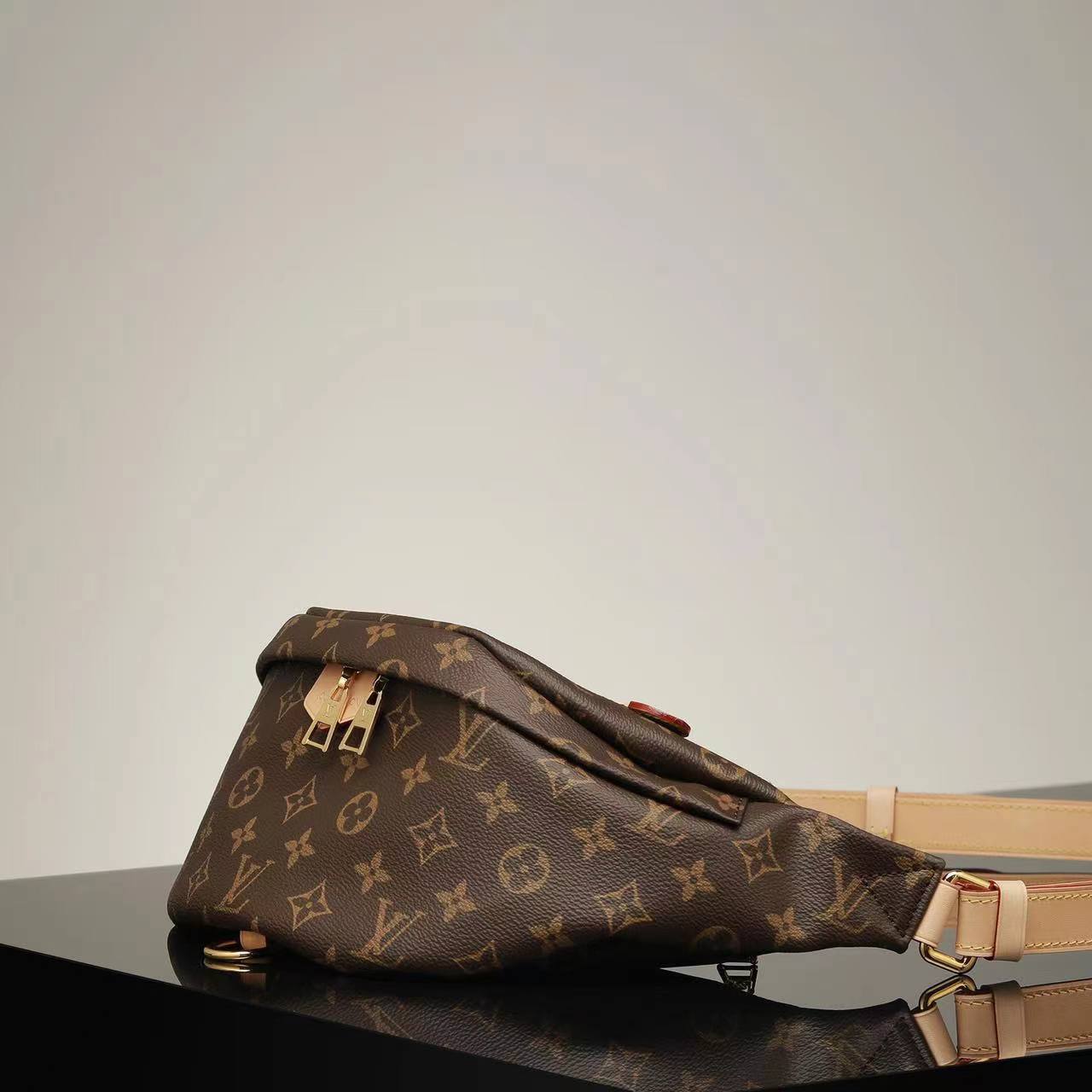 Lv-Bumbag -37cm