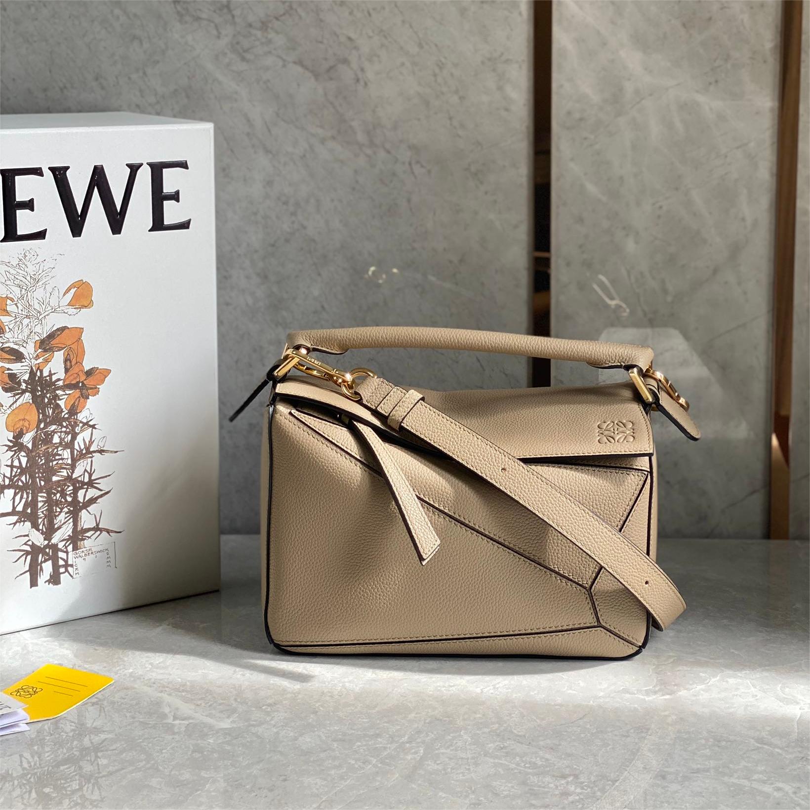 Loewe-Puzzle-24cm