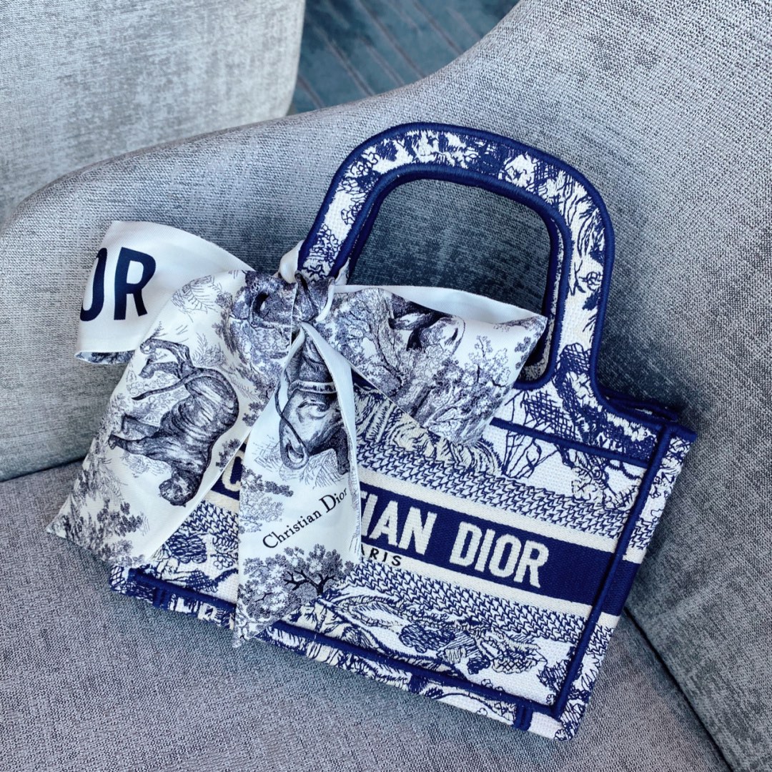 Dior-Mini Book tote-22.5cm