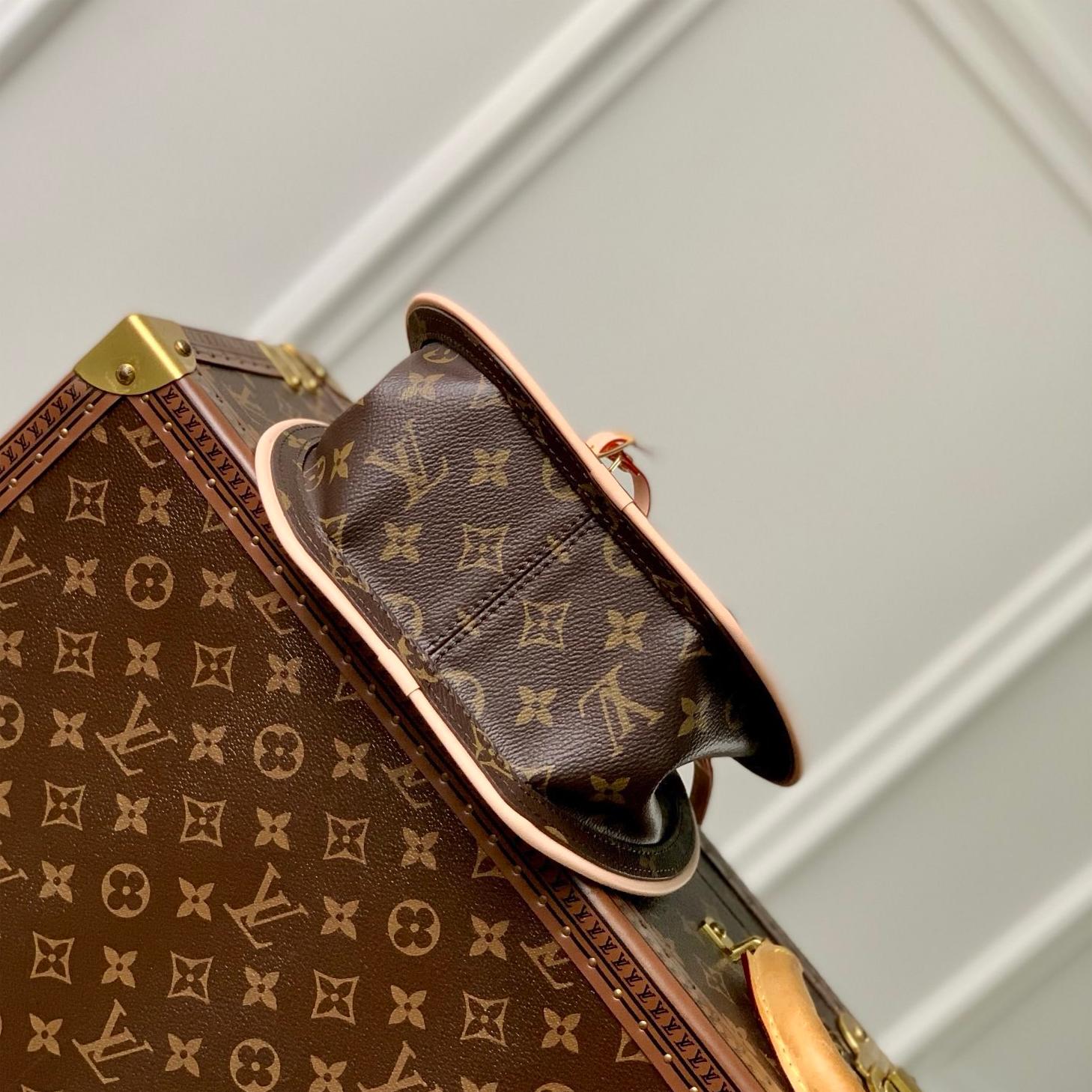 Lv-around me-22.5cm