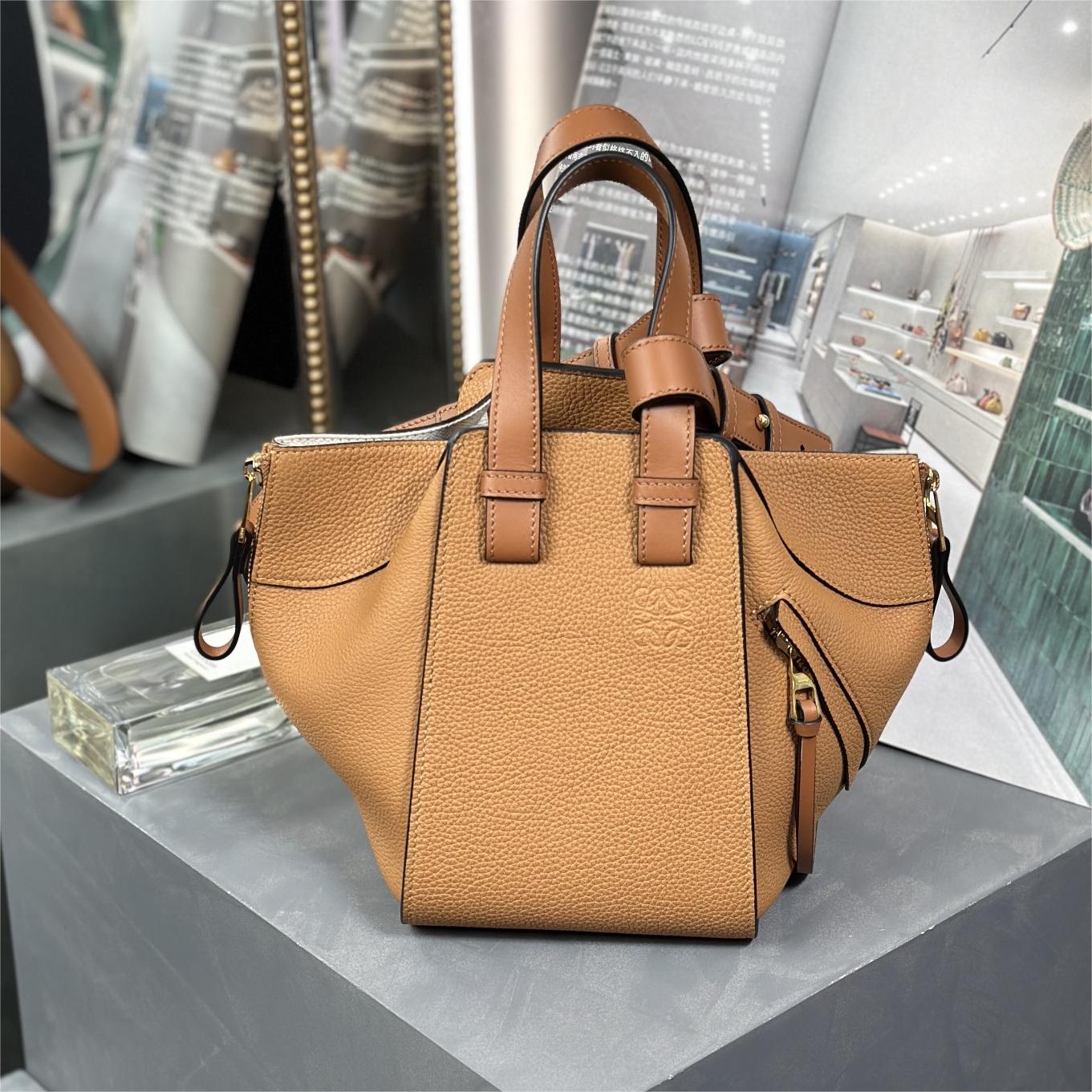 Loewe-Hammock-20.8cm