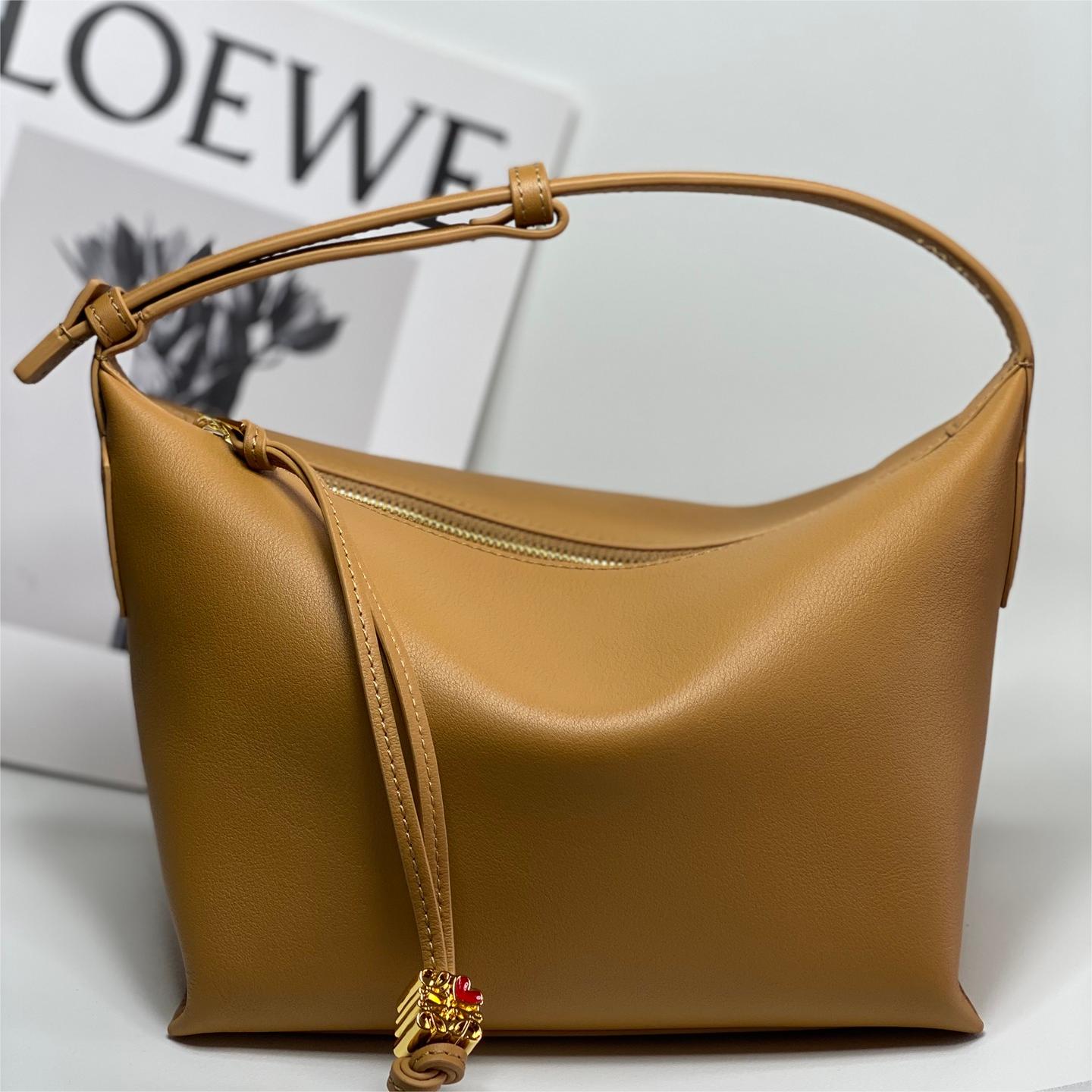 Loewe-LoeweCubi-20.5cm