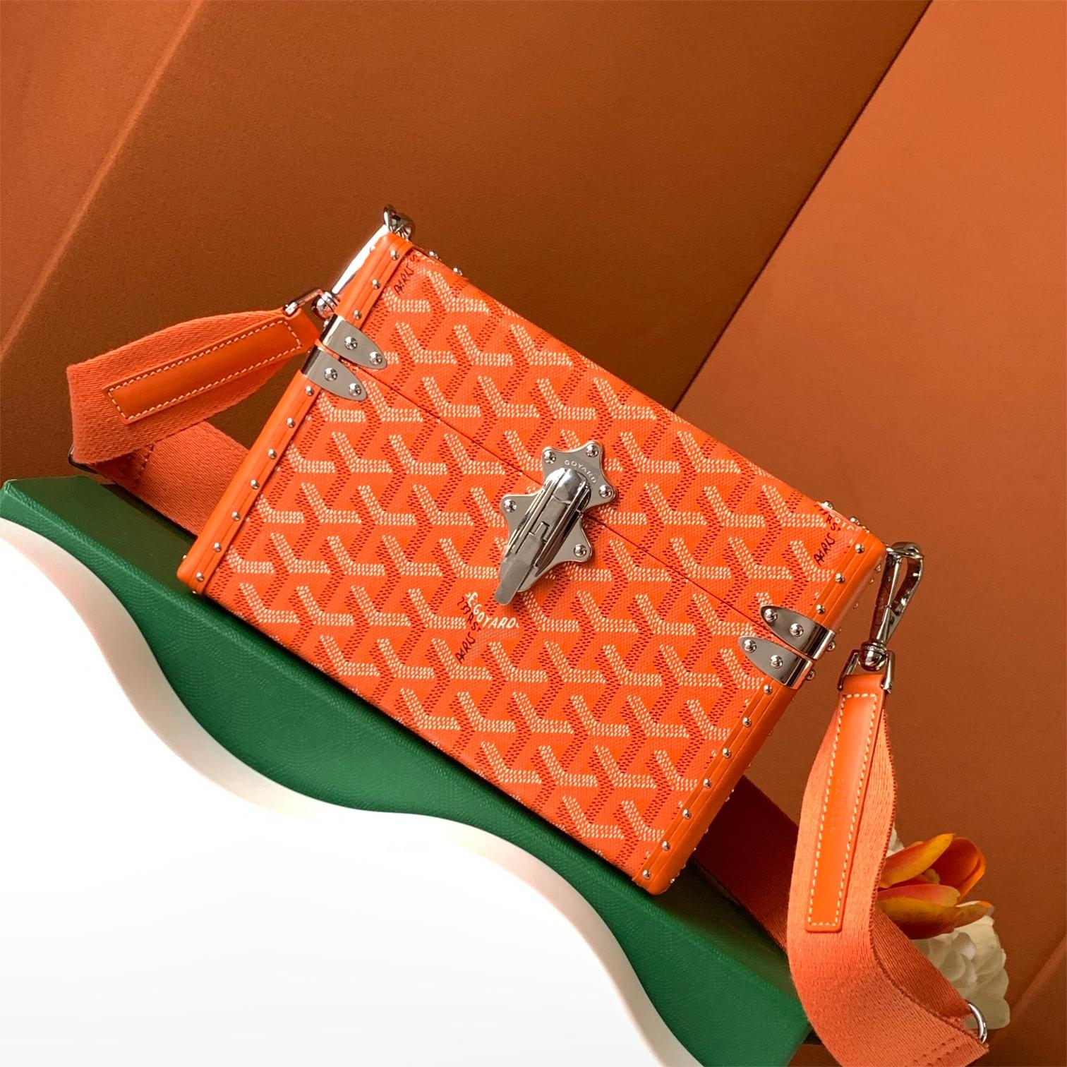 Goyard-Cassette-21cm