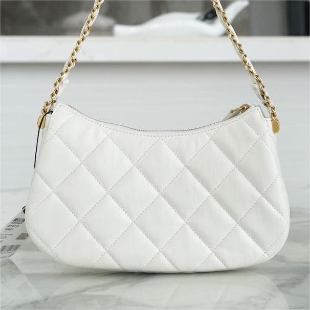 Chanel -23K 19 Hobo-23cm