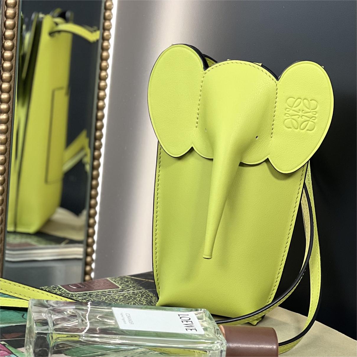 Loewe-Elephant cell phone bag-19cm