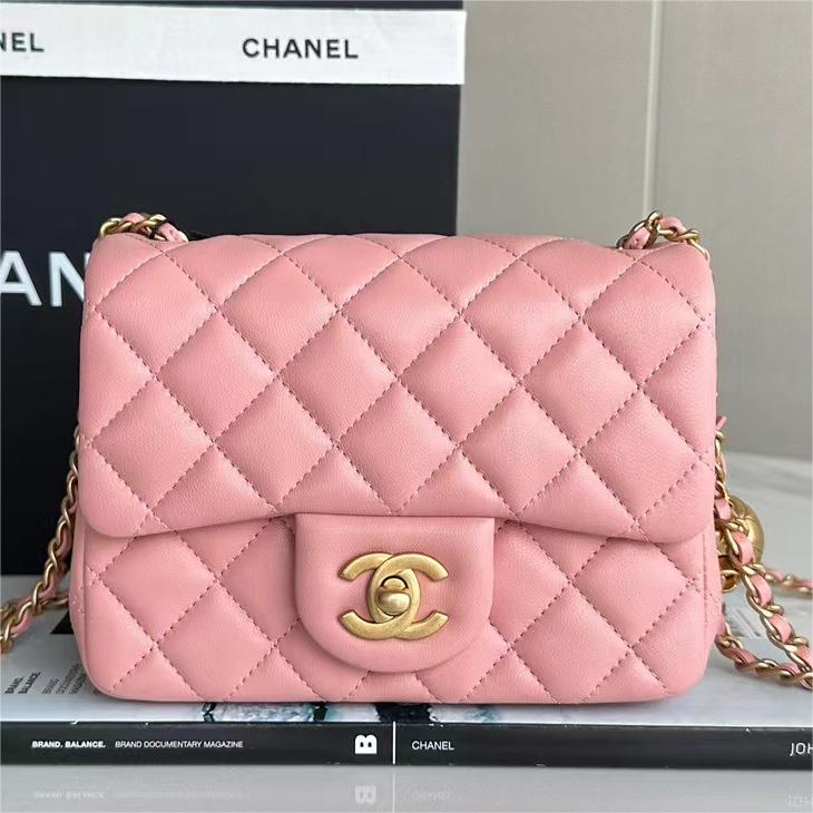 Chanel - Classic Flap -18cm
