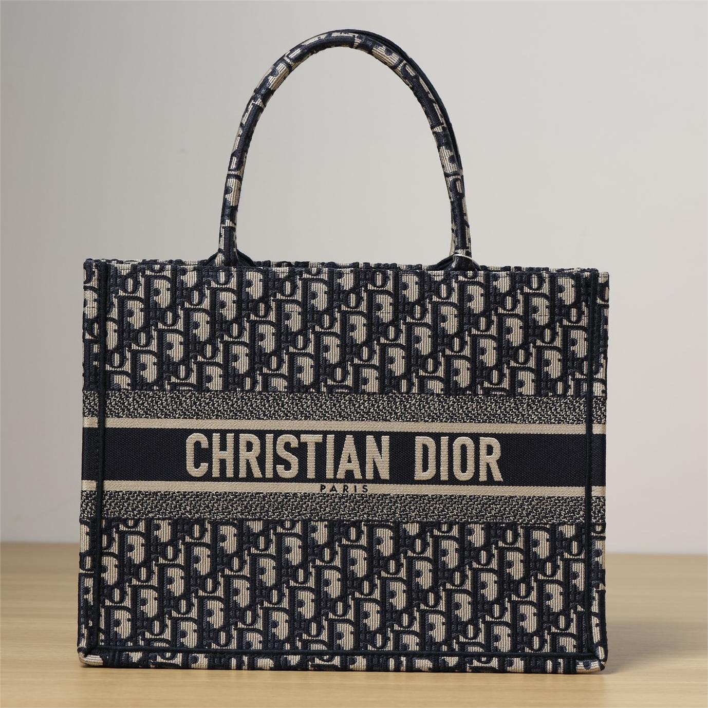 Dior-Book tote-36cm
